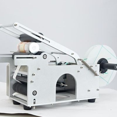 32KGS Semi Automatica Rotonda Bottiglia Etichettatura Macchina Etichettatore ad alta precisione per bottiglie